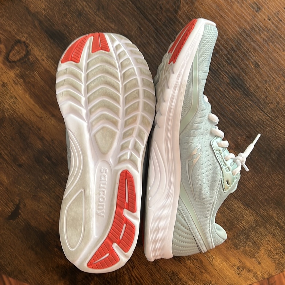 Saucony Kinvara Tennies - Picture 2 of 4